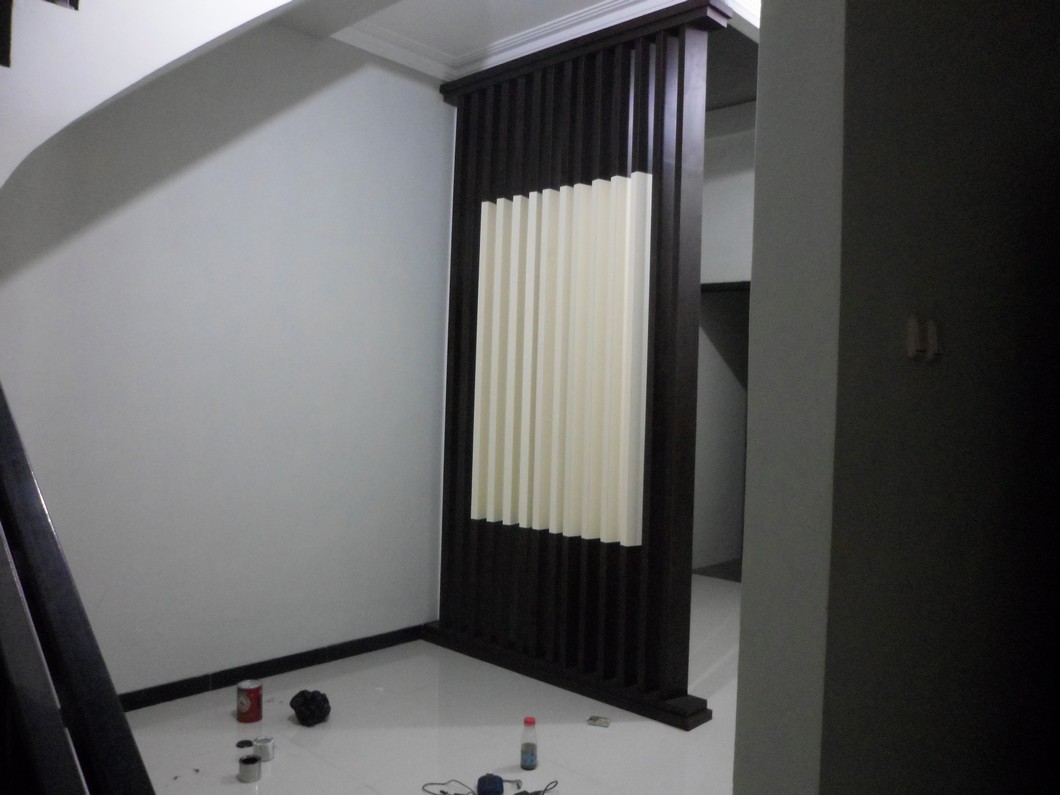 desain sekat ruang tamu terbaru 2019 2 Furniture Semarang
