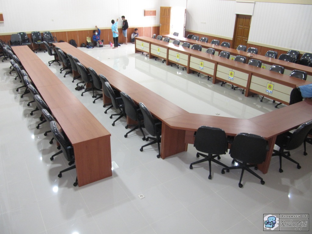 Meja Rapat Interior Ruang Rapat Furniture Semarang 